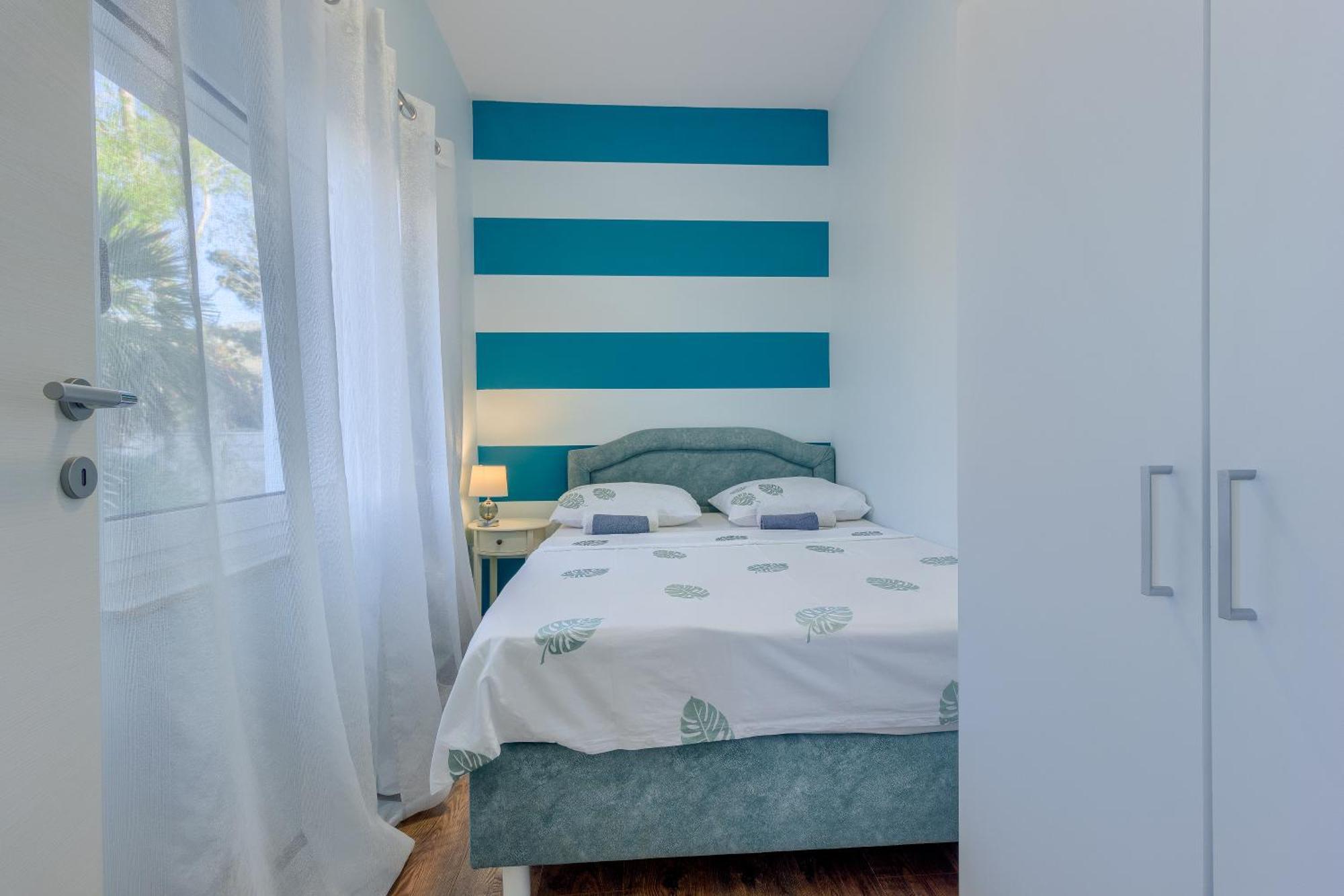 Apartments Pepa Podstrana Chambre photo