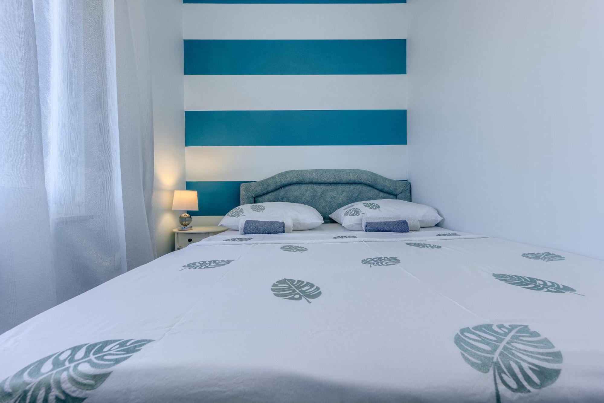Apartments Pepa Podstrana Chambre photo